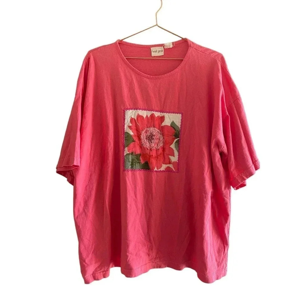 AvantGarde Women's Pink Short Sleeve Graphic Print Rose T-Shirt Size Small
